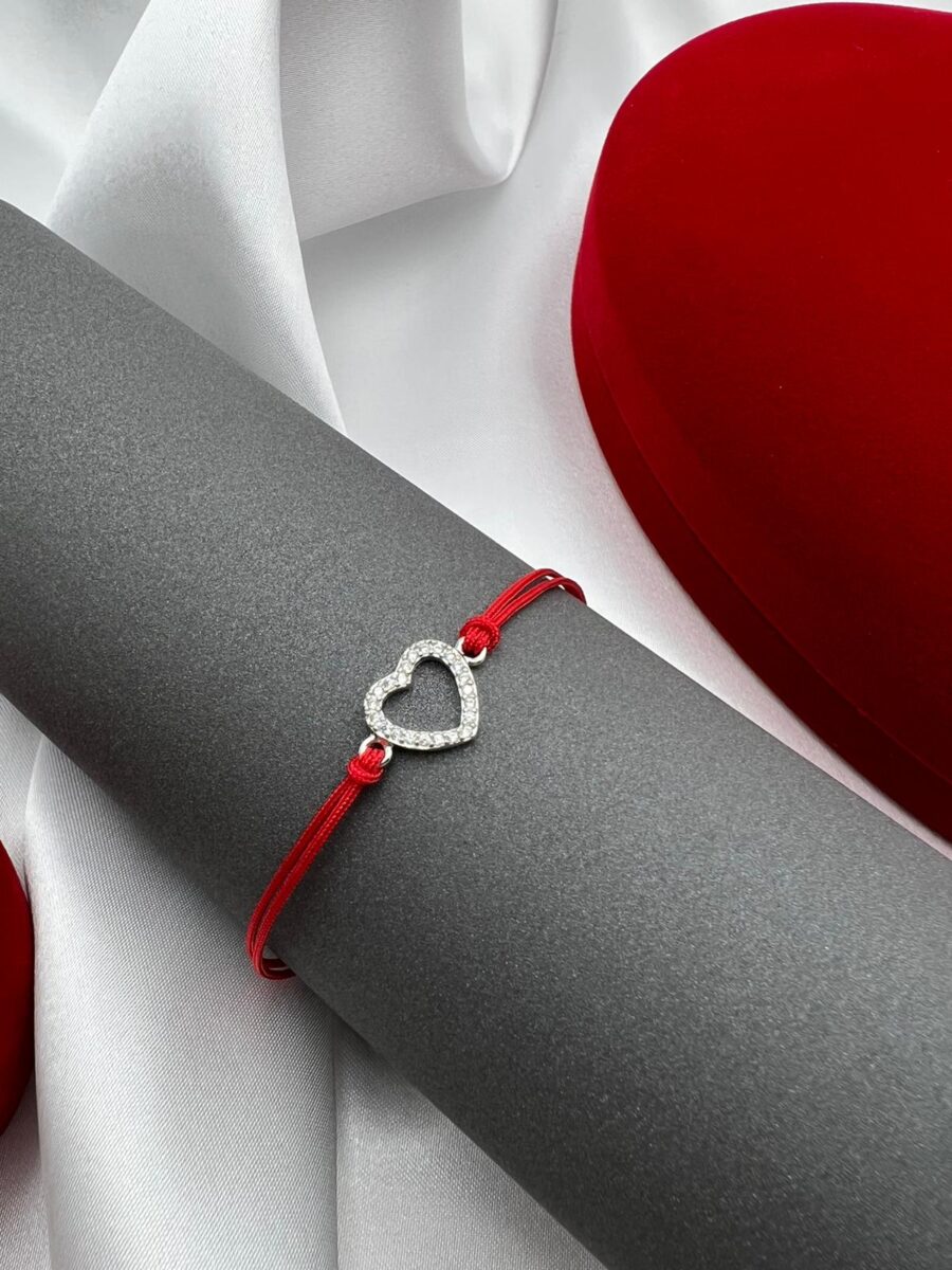 Bransoletka na czerwonym sznurku serce z cyrkoniami srebro 925 regulacja długości