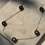 Naszyjnik 5 czarnych koniczynek marokańskich luksusowych złoty 585 14k czarne