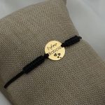 bransoletka pozłacana złocona blaszka najlepsza babcia na czarnym sznureczku zaciągana dzień babci dla babci prezent