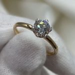 Diament laboratoryjny 1,05 ct pierścionek z diamentem laboratoryjnym zaręczynowy lab grown 1,05 ct diament FSI1 rodowana korona łapki złoto 585
