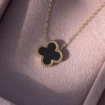 Naszyjnik złoty koniczyna marokańska koniczynka czarna złoto 585 najmodniejszy wzór