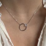 Naszyjnik srebro 925 cyrkonia bagietka kółko minimalistyczny idealny na prezent