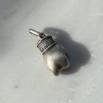 Zawieszka srebrna rękawica bokserska srebro 925 oksydowane pociemnione czarne dla fanów boksu pięściarza pomysł na prezent