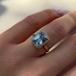 Pierścionek złoty niebieski topaz błękitny diamenty pierścionek zaręczynowy żółte złoto i diamenty niebieski kamień duży kamień błękitny złoto 585 14k