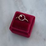 Pierścionek diamenty nowoczesny designerski zaręczyny prezent dla niej delikatne kółeczko kamienie 0,04ct GH/SI diamenty minimalistyczny subtelny koło