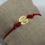 Bransoletka na czerwonym sznurku najlepsza babcia dzień babci prezent dla babci srebro 925 pozłacana złota makrama zaciągana kamienie naturalne