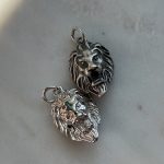 Srebrna zawieszka lew oksydowany matowy ciemny lew znak zodiaku dla niego męska zawieszka stylowa nietuzinkowa prezent dla niego głowa leone