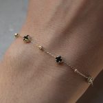 Złota bransoletka 5 koniczynek marokańskich luksusowych złoto 585 14k czarna ceramika diamentowane kuleczki delikatna koniczyna luksusowa najmodniejsza prezent dla niej czarne koniczynki