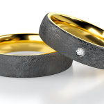 Obrączki z tantalu i żółtego złota grafitowe matowe nowoczesne półokrągłe designerskie alternatywa dla czarnego złota odporne na zarysowania trwalsze od złota najwyższa próba 999 złoto 585 14 kt dwukolorowe czarno złote szaro złote diament lub cyrkonia