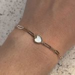 Złota bransoletka serduszko masa perłowa splot spinaczowy chain serduszko serce masa perłowa jasna bransoletka idealna na prezent prezent dla niej bransoletka złoto 585 14k