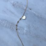 Złota bransoletka na nogę na kostkę na stopę złoto 585 14k wiszące serce serduszko diamentowane kuleczki kulki nacinane błyszczące prezent dla niej delikatna bransoletka na nogę