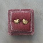 Złote kolczyki złoto 585 14k serca efekt 3d serduszka serca wkrętki sztyfty mieniące się odbijające światło nietuzinkowe wyjatkowe kolczyki dla niej na prezent serduszka na prezent