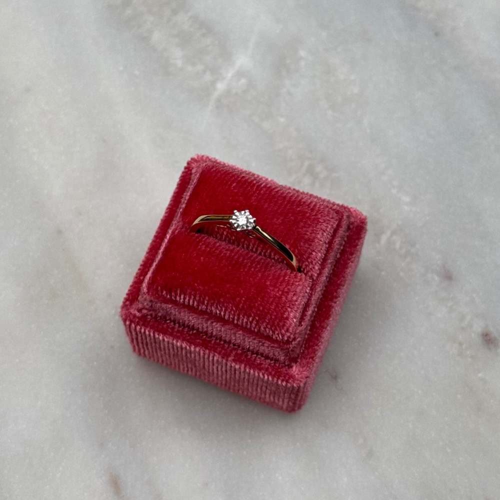 Pierścionek zaręczynowy z diamentem złoto 585 14k diament 0,03ct klasyczny jednokamieniowy klasyka idealny na zaręczyny dla niej minimalistyczny