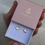 Złote kolczyki złoto 585 14k diamentowane błyszczące mieniące się efekt brokatu cekinki kolczyki wkrętki na sztyft serca serudszka z efektem blasku