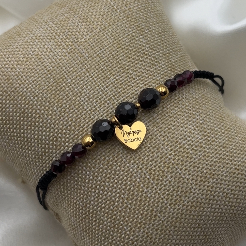 Bransoletka koralikowa kamienie naturalne bordowe bordo czerwona prezent dzień babci dla babci najlepsza babcia srebro 925 pozłacane złocone bordowe kamienie na sznureczku z wiszącym serduszkiem bransoletka dla babci z sercem