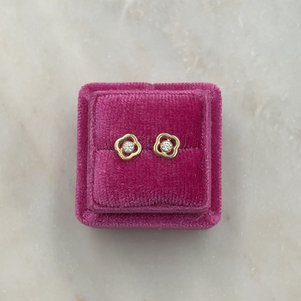 Złote kolczyki złoto 585 14k wkrętki dla niej koniczynka koniczyna marokańska luksusowa cyrkonia kamień kwiatki z cyrkonią