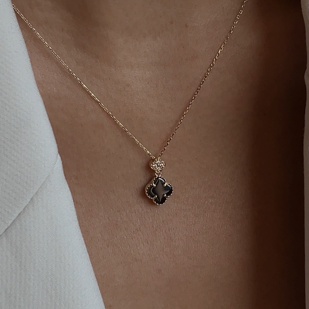 Naszyjnik złoty złoto 585 14k koniczyna marokańska czarna najmodniejsza koniczynka czarny kamień błyszczące cyrkonie kamienie modny naszyjnik dla niej wyjątkowy podwójna koniczynka koniczyna luksusowa marokańska