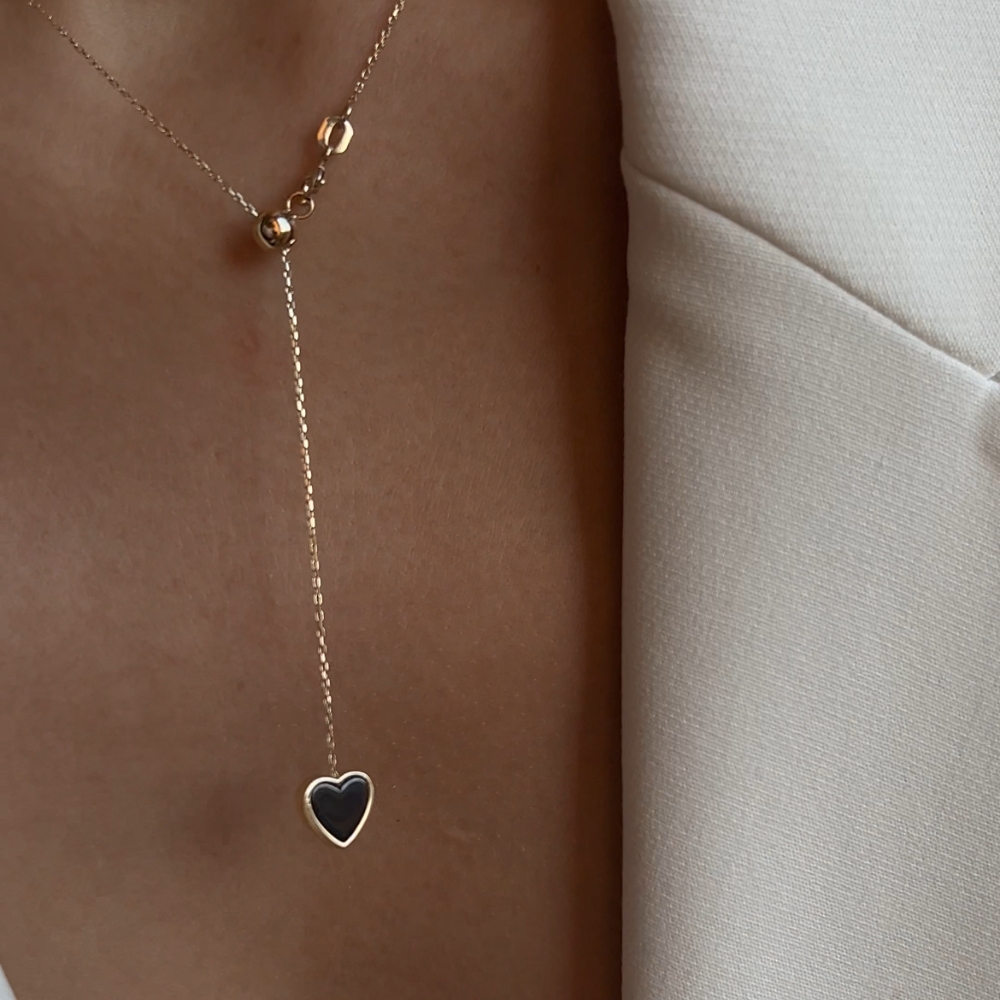 Naszyjnik złoty czarne serduszko serce regulowana krawatka z regulowaną kulką kuleczką złoto 585 14k serce czarny kamień duże czarne serudszko nietuzinkowy modowy stylowy naszyjnik prezent dla niej walentynki urodziny złoto z czarnym kamieniem wiszące serduszko