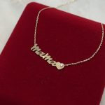 Złoty naszyjnik z napisem mama serduszko serce cyrkonia wysadzany kamień z kamyczkiem błyszczącym Dzień Matki dla Mamy świeżo upieczona mama prezent dla mamy biżuteria dla mamy naszyjnik mama złoto 585 14k