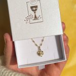 Komplet złoty medalik z łańcuszkiem serce dwustronne Matka Boska Częstochowska złoto 585 14kt gruby łańcuszek medalik serduszko serce dla dziewczynki na Komunię Świętą prezent dla dziewczynki komunijnej łańcuszek 42cm