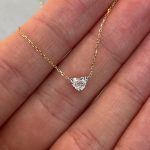 Naszyjnik z diamentem w kształcie serca diament laboratoryjny serce w kształcie serca serduszka 0,28ct złoto 585 14kt diament heart shape lab grown diamond certyfikat prezent dla niej naszyjnik z serduszkiem wyjątkowy diamentowe serce