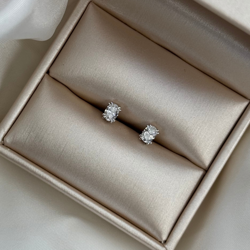 Kolczyki złote z diamentami 0.59 ct owal No. 01 - obrazek 3