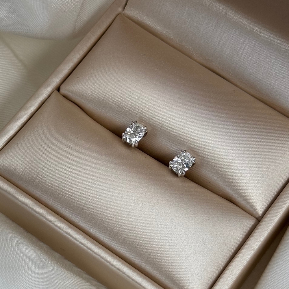 Kolczyki złote z diamentami 0.59 ct owal No. 01 - obrazek 6