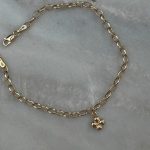 Bransoletka złoto 585 14kt koniczynka koniczyna wisząca zawieszka chain bransoleka do zawieszek ze złota złoto wysokiej próby koniczynka na szczęście prezent dla niej bransoletka na prezent splot chain kółeczka splecione kółeczka