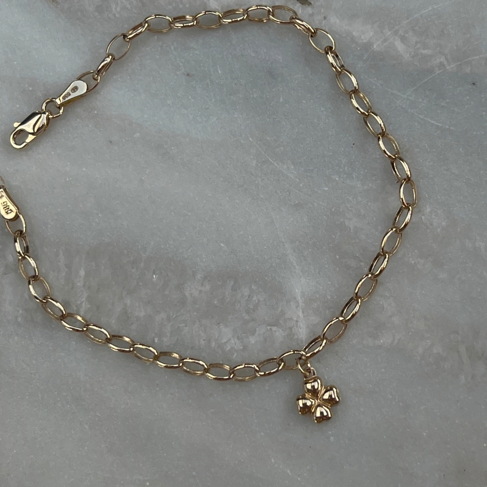 Bransoletka złoto 585 14kt koniczynka koniczyna wisząca zawieszka chain bransoleka do zawieszek ze złota złoto wysokiej próby koniczynka na szczęście prezent dla niej bransoletka na prezent splot chain kółeczka splecione kółeczka